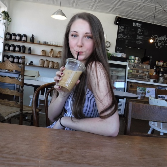 Meet your Posher, Maggie - Picture 1 of 1